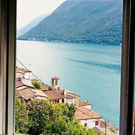 Vista Con Giardino
